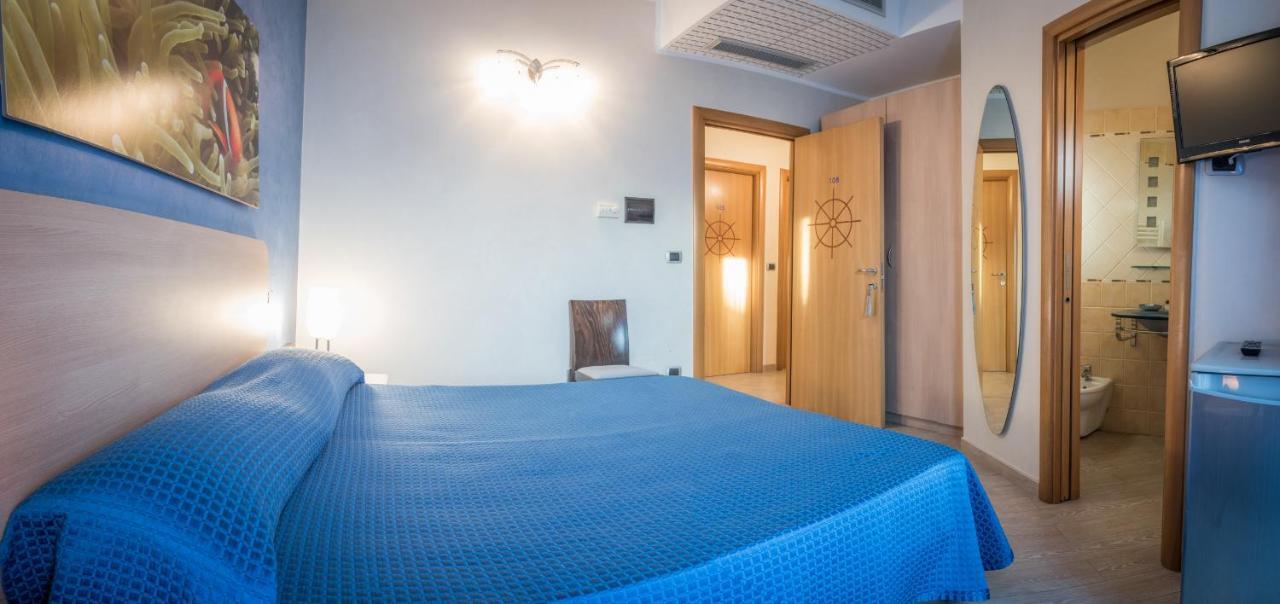 Hotel Mirage Torre Santa Sabina Rum bild