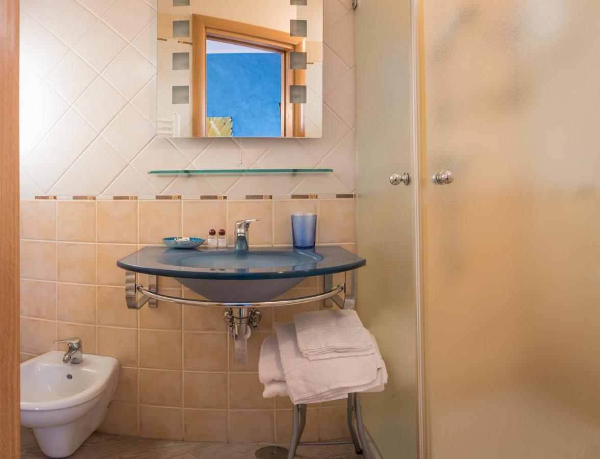 Hotel Mirage Torre Santa Sabina Rum bild